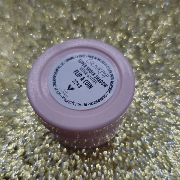 Colourpop Flip a Coin Super Shock Shadow - Picture 3 of 4